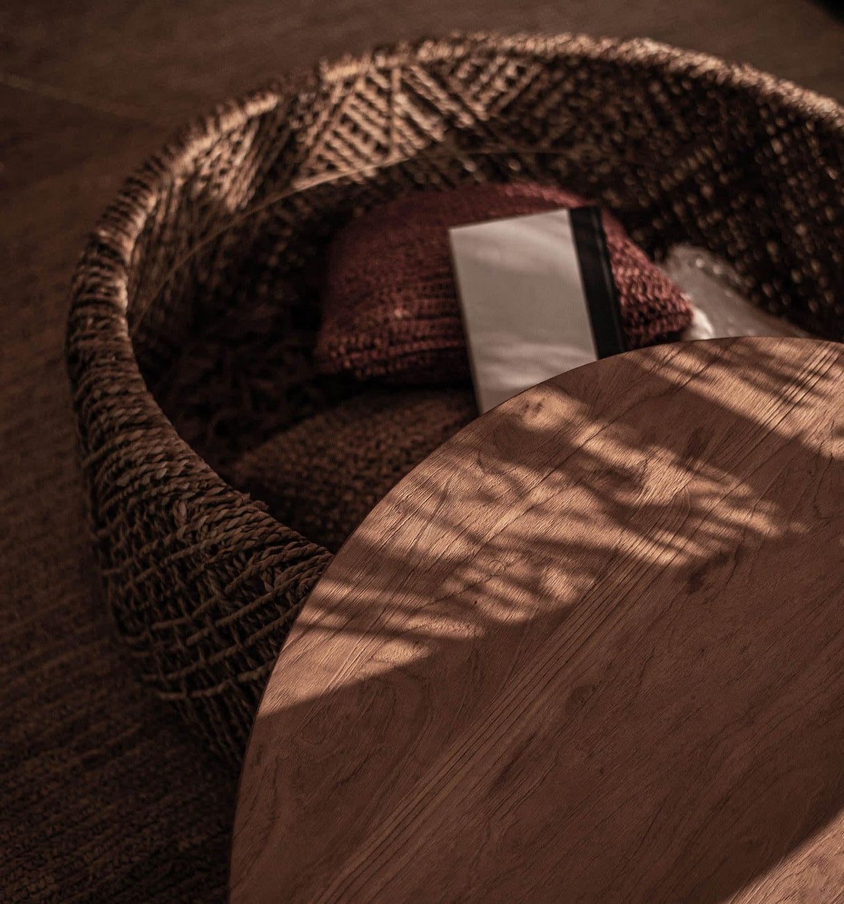 LH Home D-Bodhi Knut Coffee Table