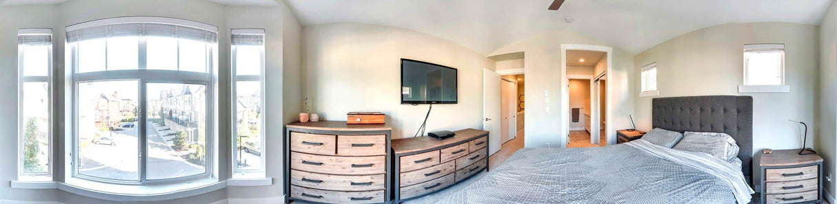 LH Home Irondale 7 Drawer Dresser