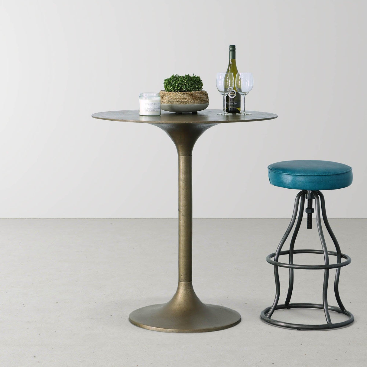 LH Home Nature Low Round Grass and Concrete Pot