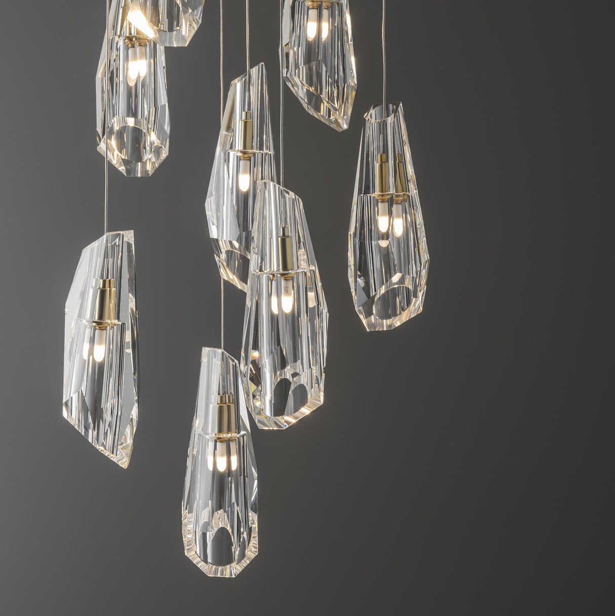 Hubbardton Forge 2022 Modern Brass Crystal Long Luma 9-Light Large Crystal Pendant
