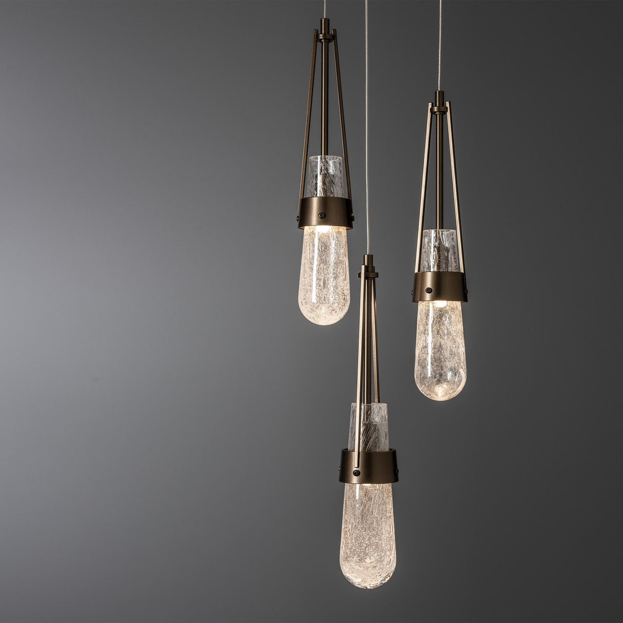 Hubbardton Forge 2023 Bronze Clear Bubble Glass (YG) Long Link 5-Light Blown Glass Pendant