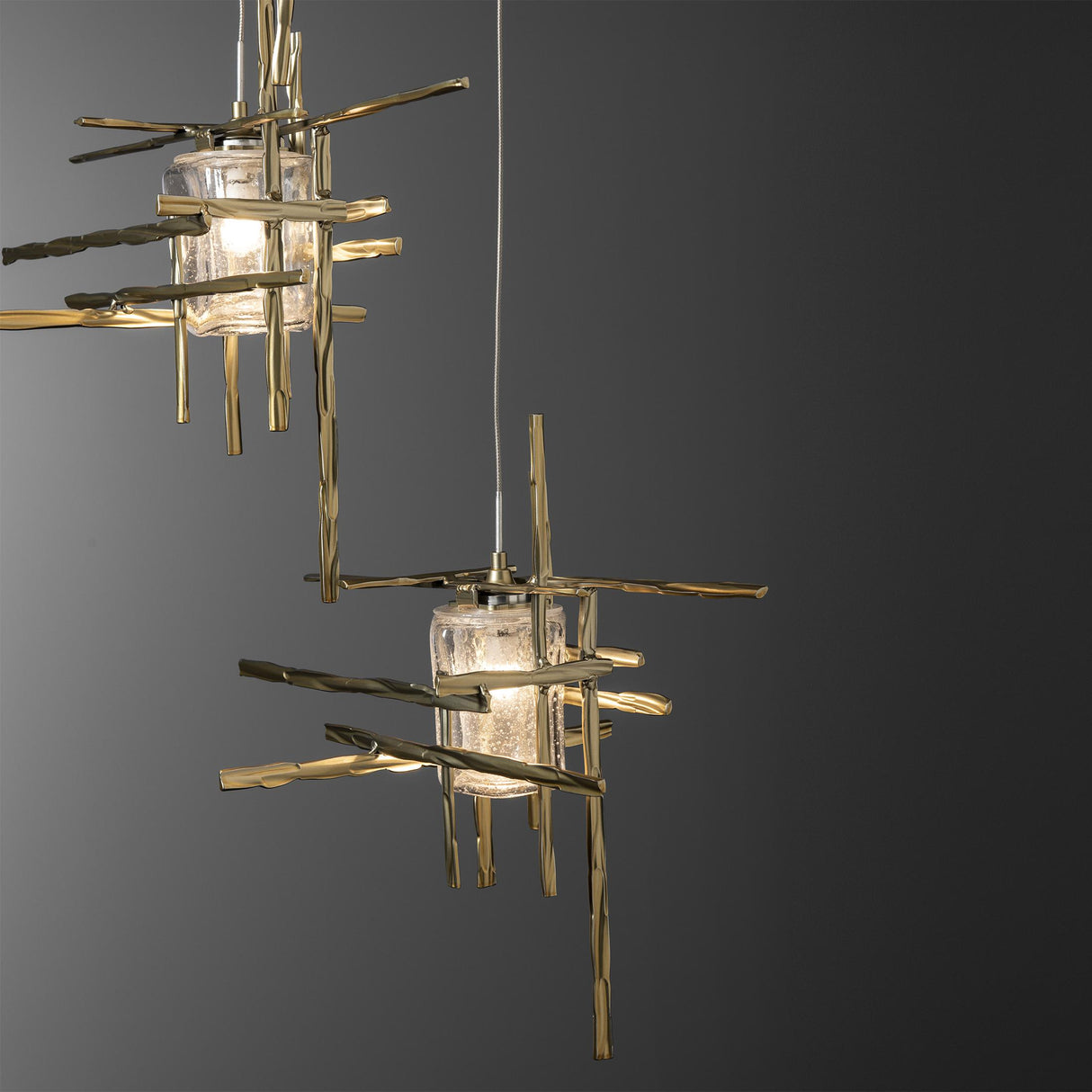 Hubbardton Forge 2023 Modern Brass Seeded Clear Glass (II) Long Tura 5-Light Seeded Glass Pendant