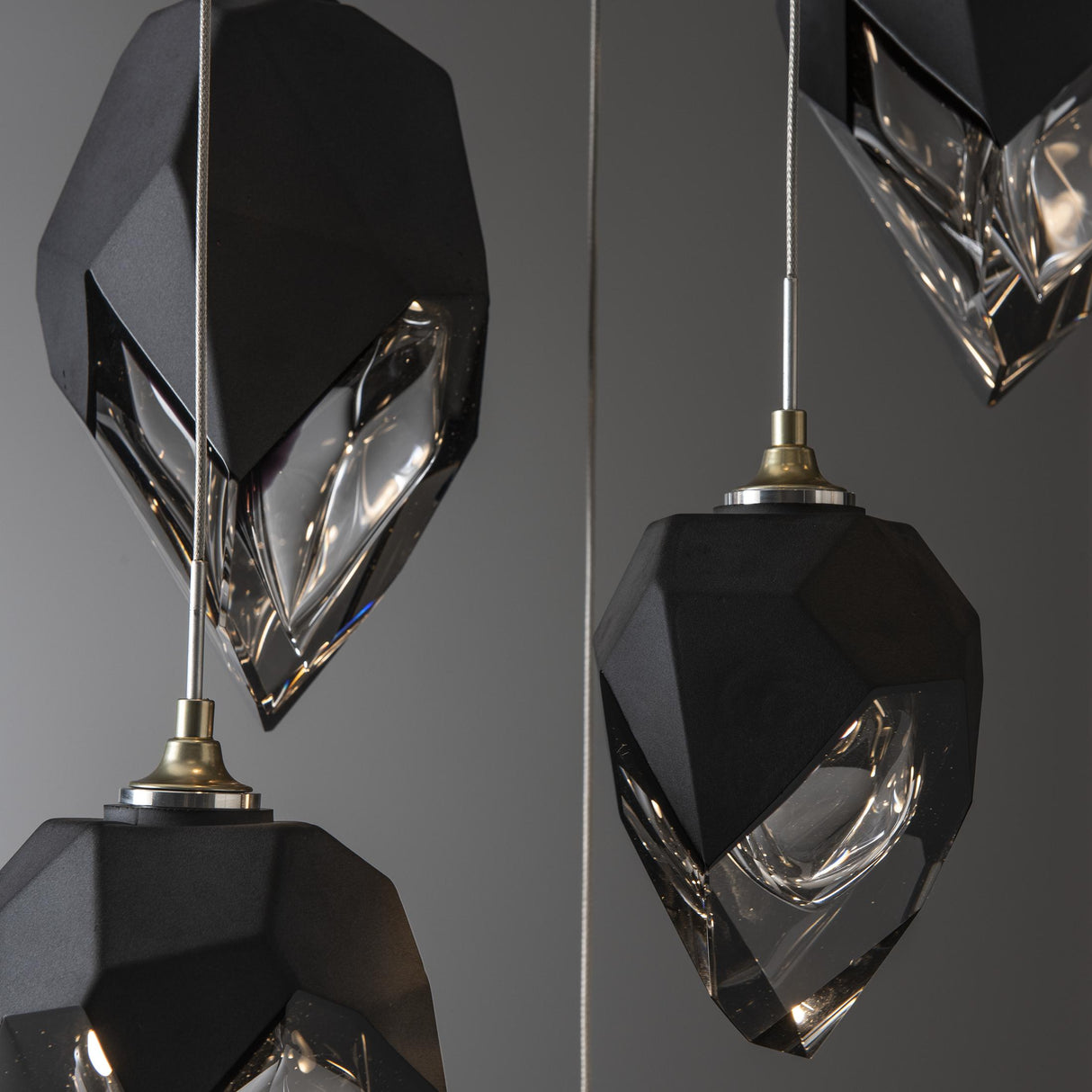 Hubbardton Forge 2023 Modern Brass Black Crystal (BP) Long Chrysalis 9-Light Mixed Crystal Pendant