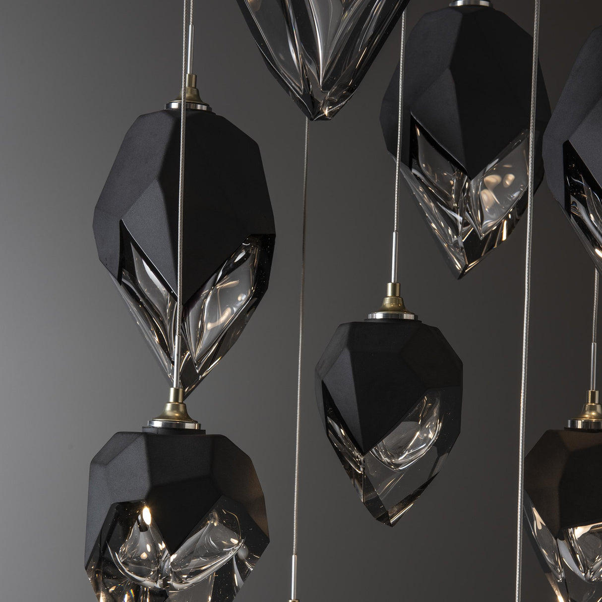 Hubbardton Forge 2023 Modern Brass Black Crystal (BP) Long Chrysalis 9-Light Mixed Crystal Pendant