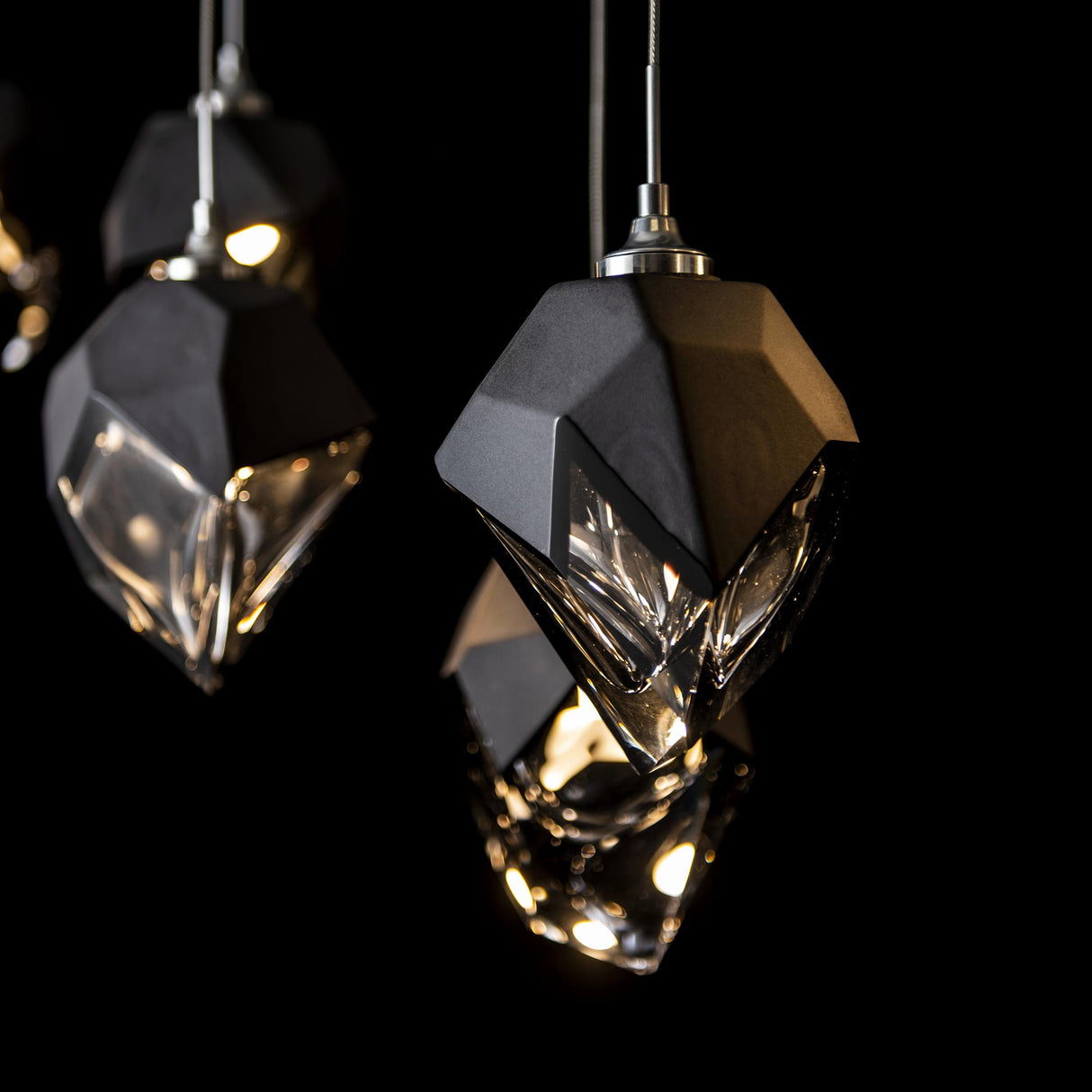 Hubbardton Forge 2023 Sterling Black Crystal (BP) Long Chrysalis 10-Light Small Crystal Pendant