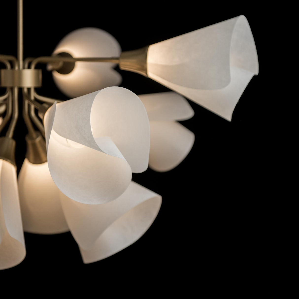 Hubbardton Forge 2020 Soft Gold Spun Frost (SH) Multi Mobius 12-Light Pendant