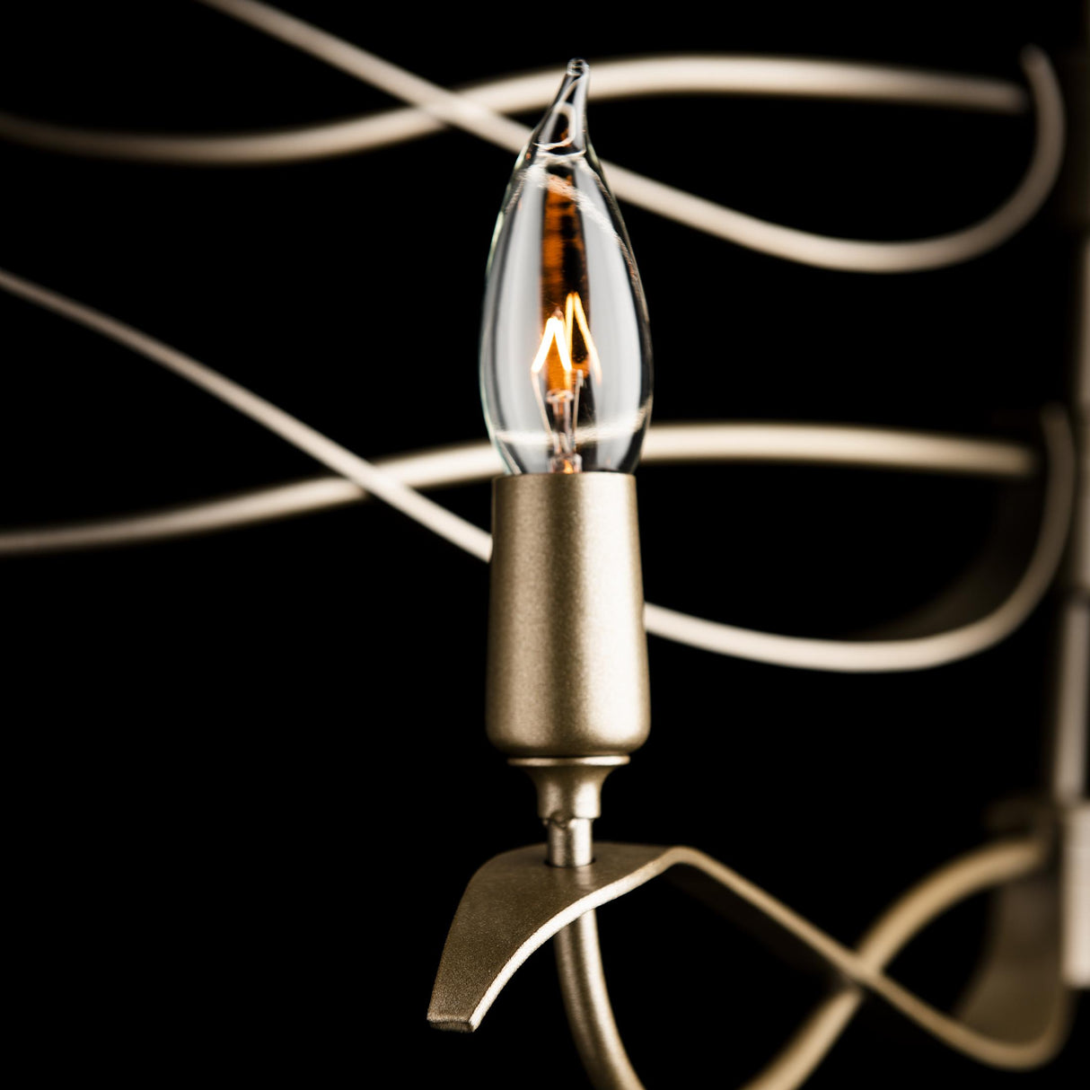 Hubbardton Forge 2021 Vintage Platinum Multi Willow 6-Light Small Chandelier