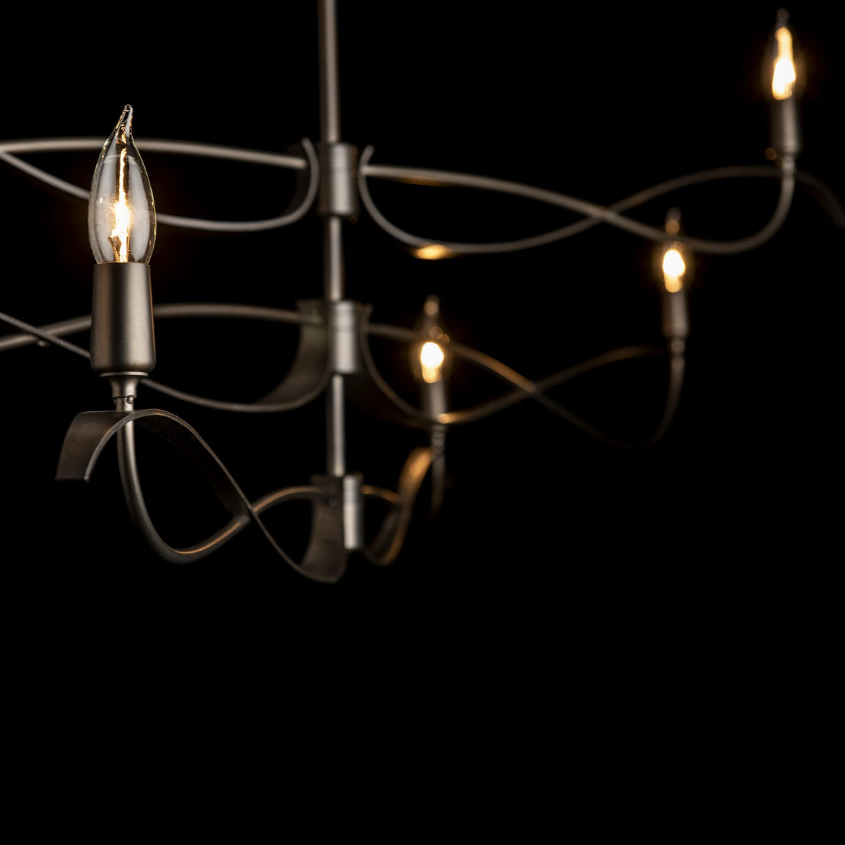 Hubbardton Forge 2021 Dark Smoke Multi Willow 6-Light Large Chandelier