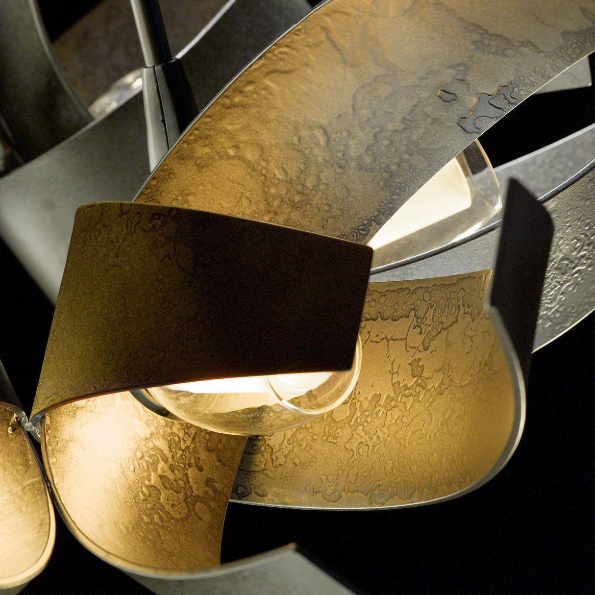 Hubbardton Forge 2012 Dark Smoke Clear Glass with Frosted Diffuser (YE) Multi Corona Pendant