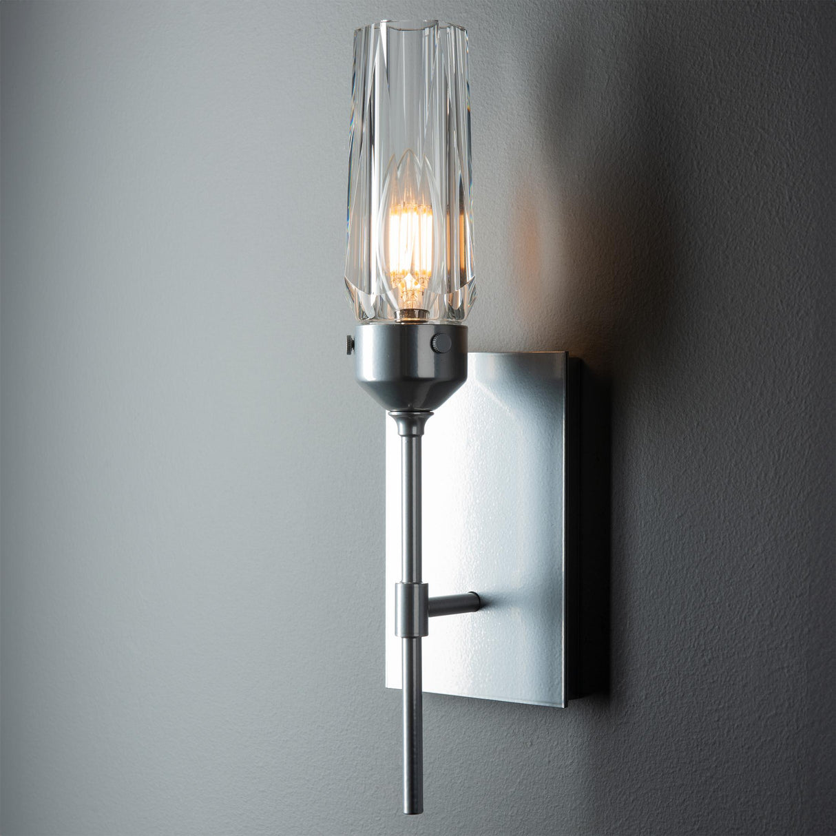 Hubbardton Forge 2019 Sterling Crystal Luma Sconce