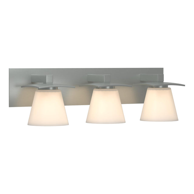 Hubbardton Forge 2010 Vintage Platinum Opal Glass (GG) Wren 3 Light Sconce