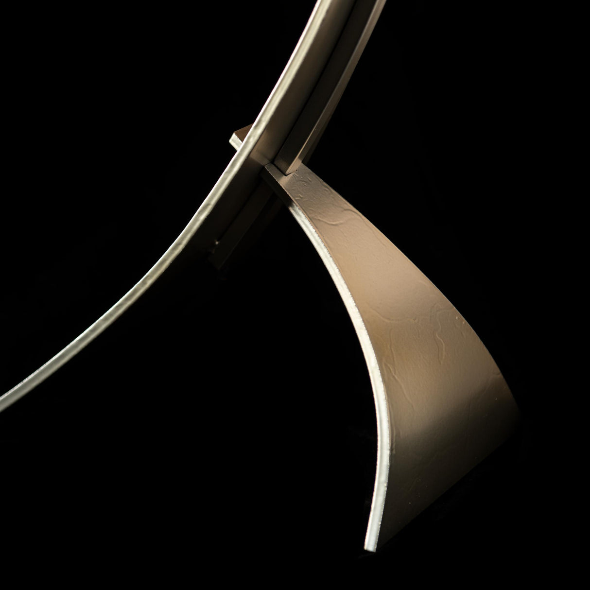 Hubbardton Forge 2005 Modern Brass Flax Shade (SE) Stasis Table Lamp