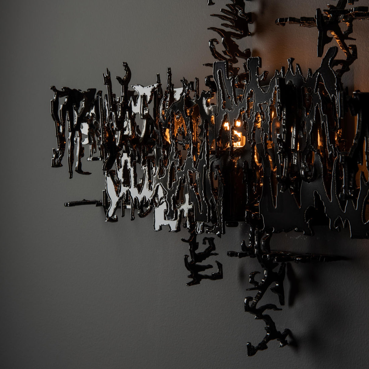 Hubbardton Forge 2023 Ink Brutus Sconce