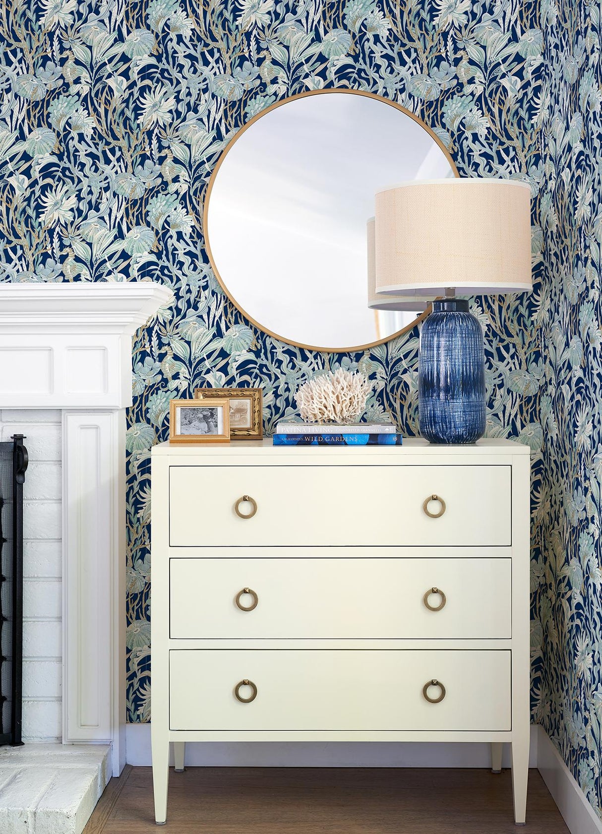 Brewster Home Fashions Chesapeake Blue Heron Animals Navy Wallpaper