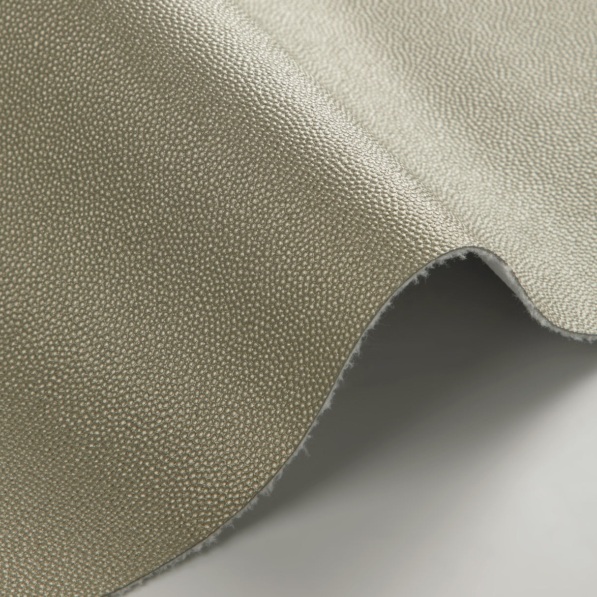 Kravet DESIGN HAMMER 52 Upholstery Fabric