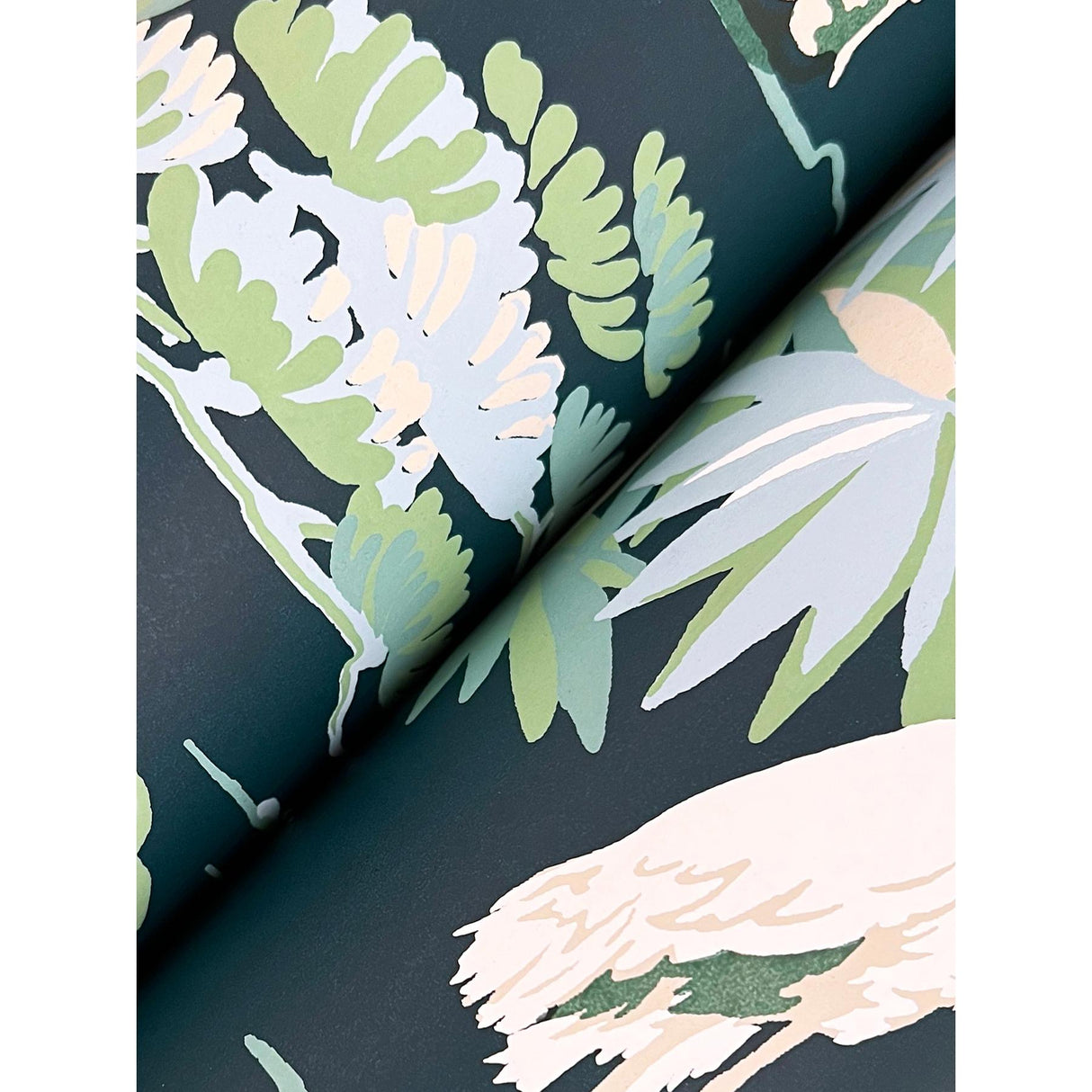 Kravet DESIGN W4277 50 Wallpaper