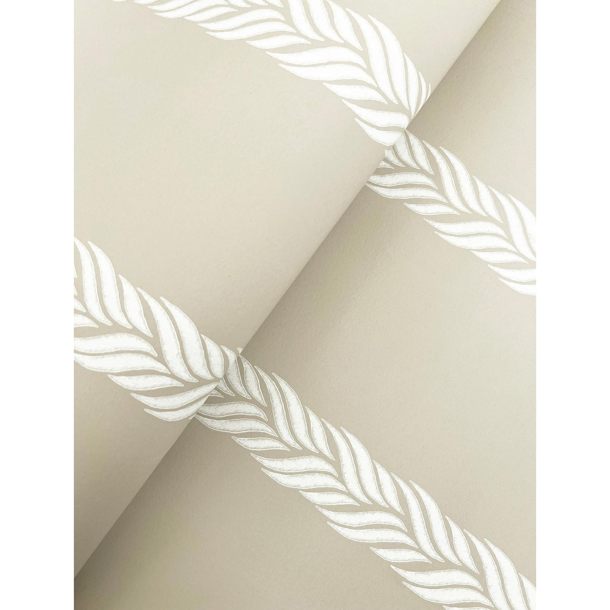 Kravet DESIGN W4278 106 Wallpaper