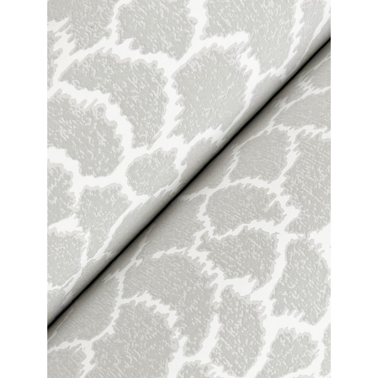 Kravet DESIGN W4281 11 Wallpaper
