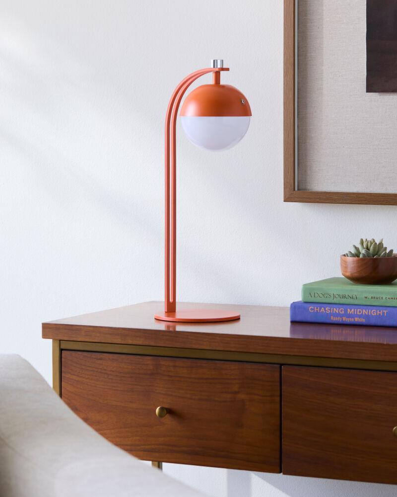 Livabliss Yuelin YUE-004 17"H x 6"W x 6"D Table Lighting