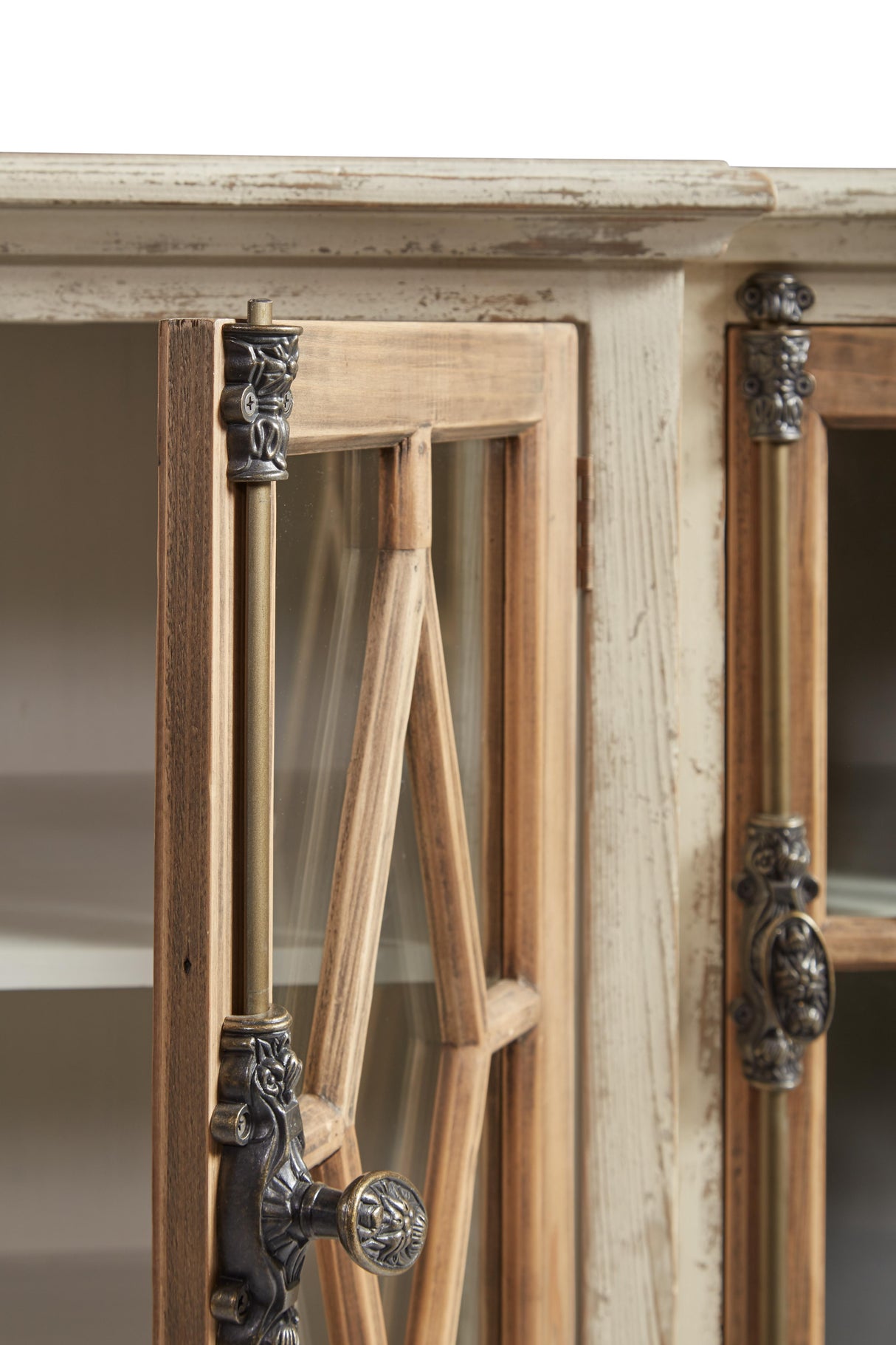 Furniture Classics Dove Stalone Glass Front Server