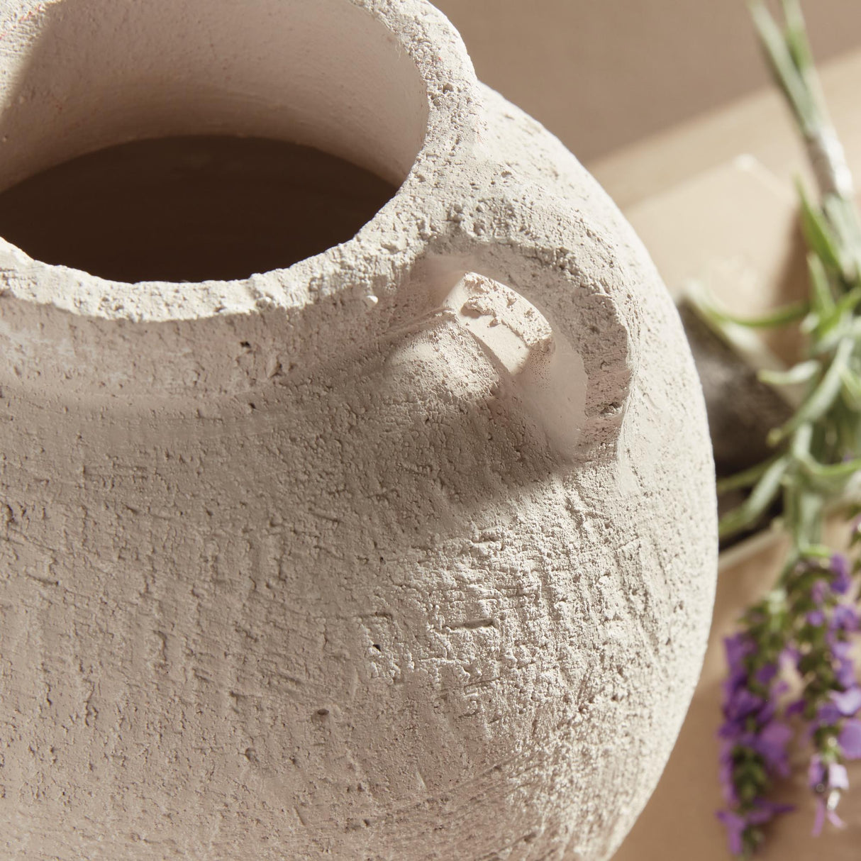 Napa White GIANNA VASE SMALL