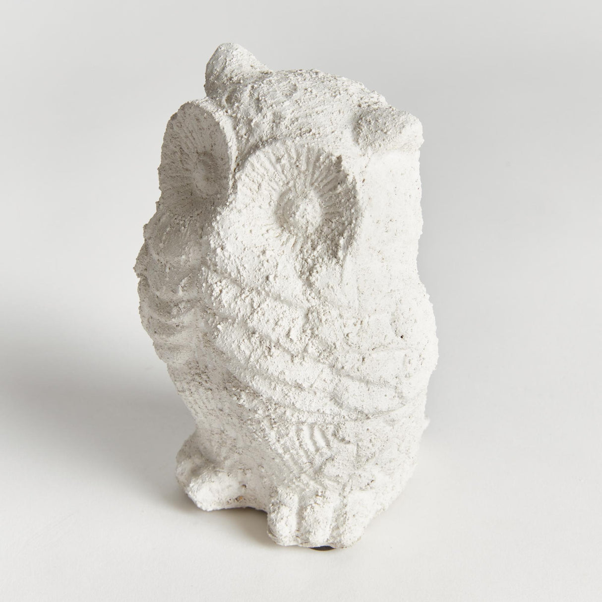 Napa Weathered Limestone Finish WEATHERED GARDEN OWL