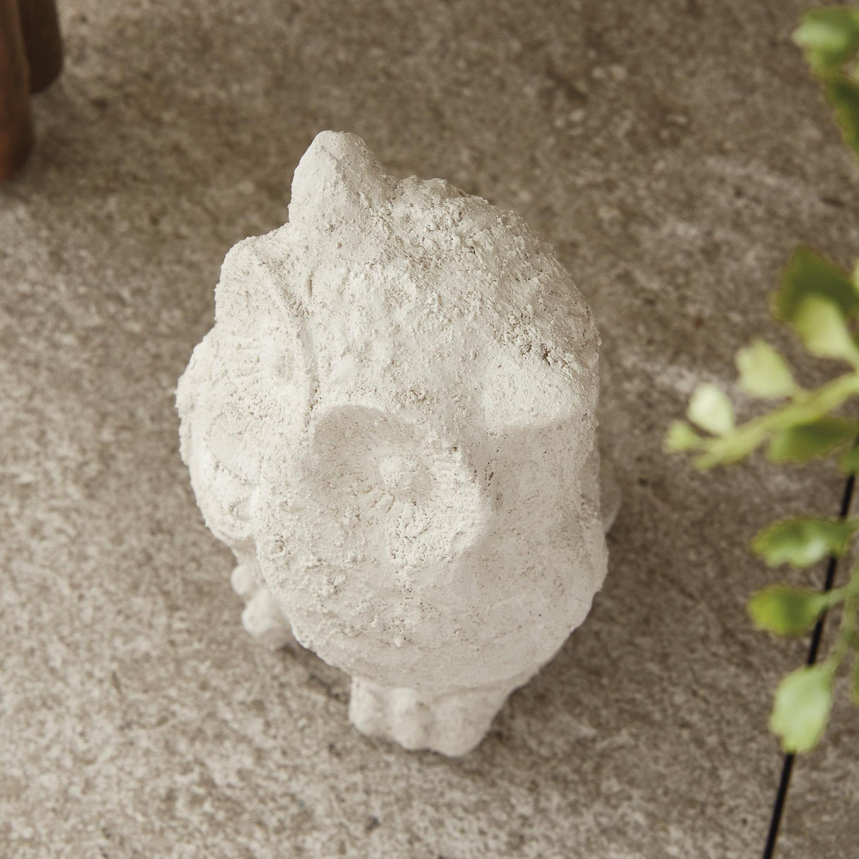 Napa Weathered Limestone Finish WEATHERED GARDEN OWL