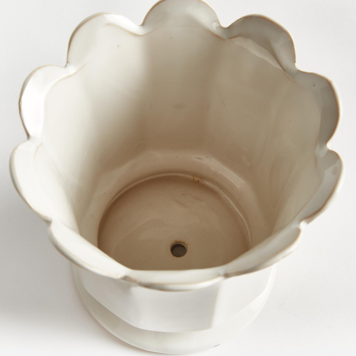 Napa White MALINE FOOTED POT LARGE