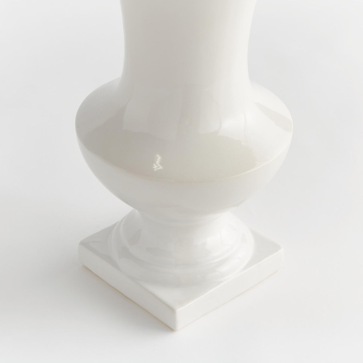 Napa White ANTOINETTE FOOTED VASE LARGE