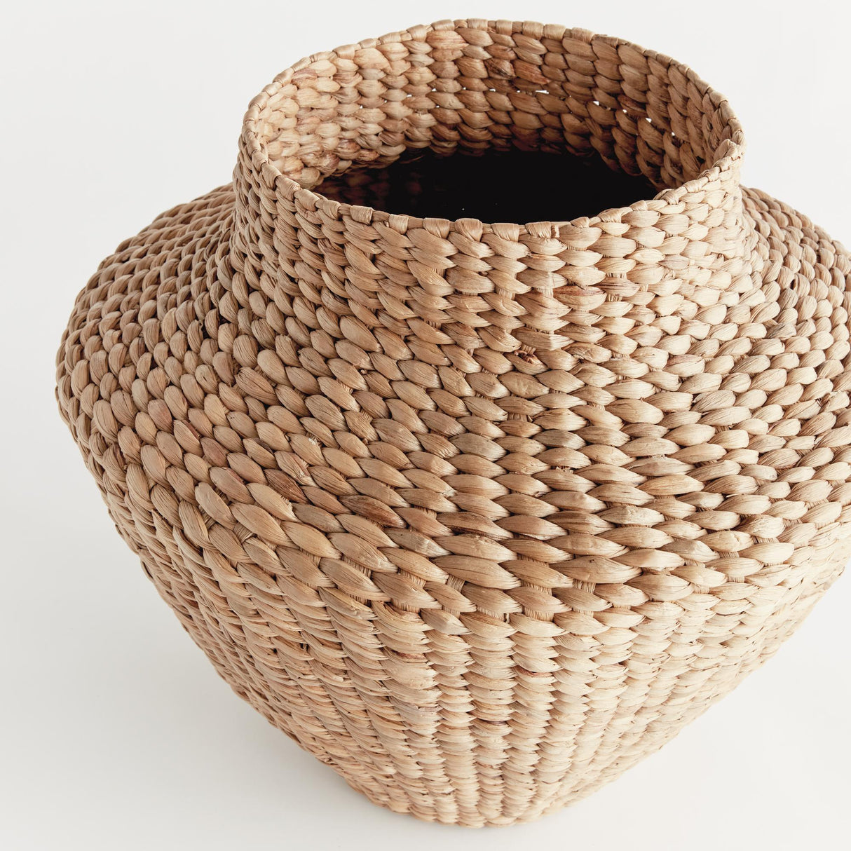 Napa Natural WATER HYACINTH URN