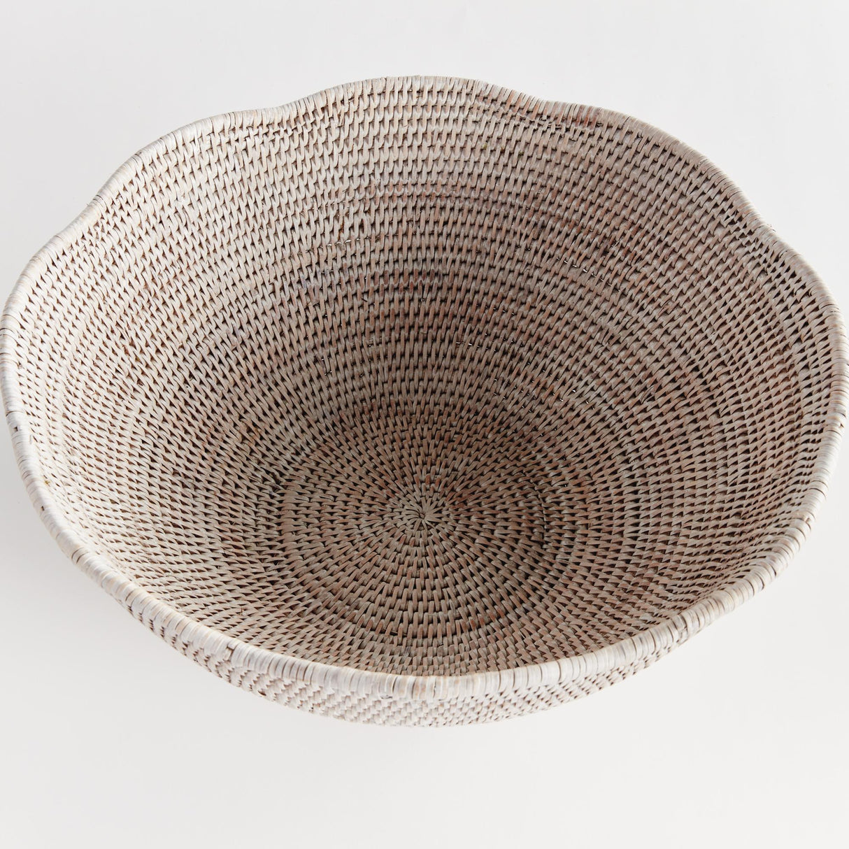 Napa Whitewash BURMA RATTAN SCALLOPED EDGE BOWL LARGE