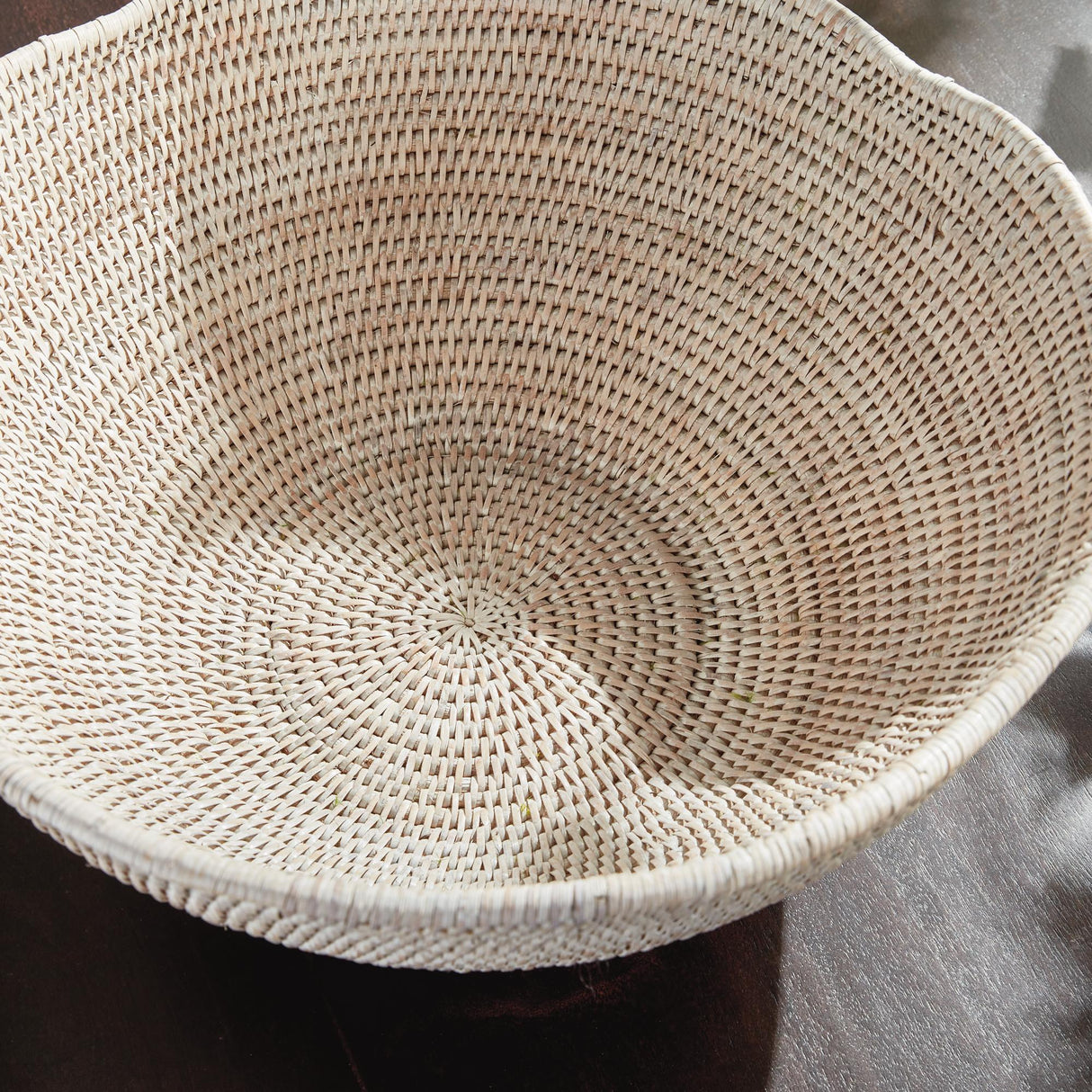 Napa Whitewash BURMA RATTAN SCALLOPED EDGE BOWL LARGE