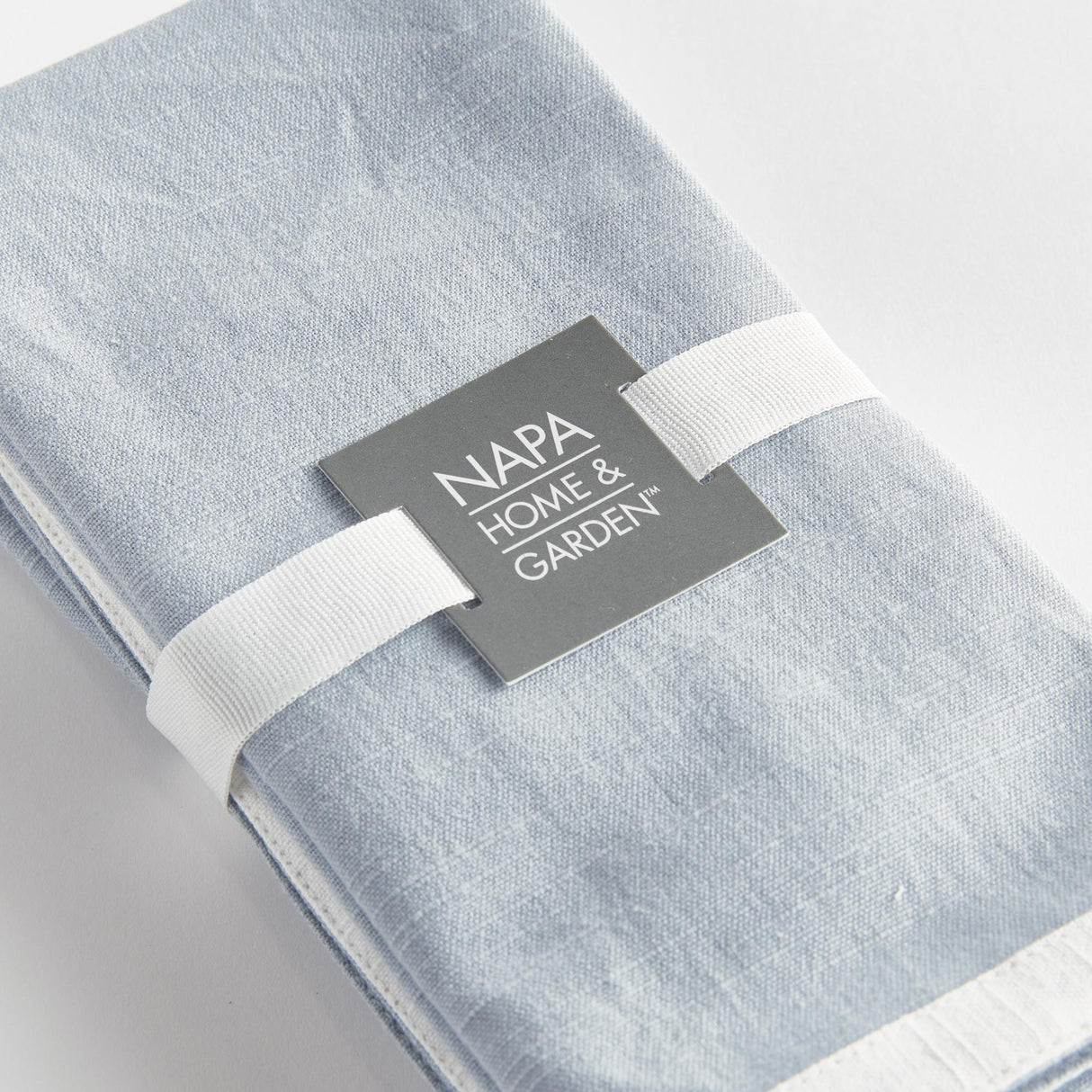 Napa Blue/White PAIGE DINNER NAPKINS, SET OF 4