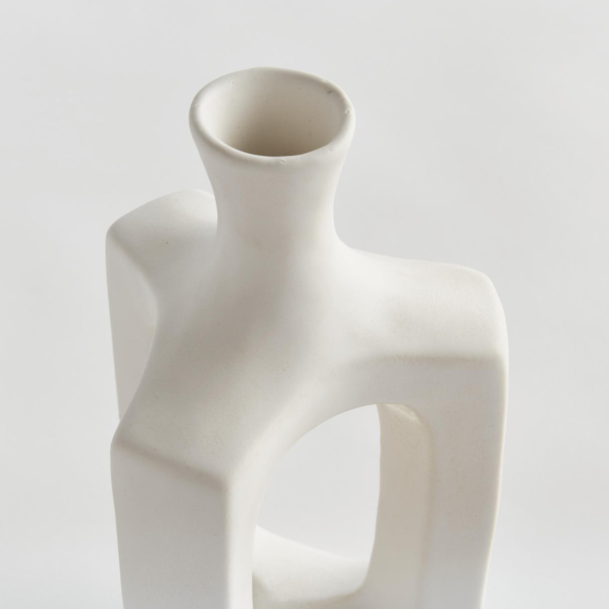 Napa White SONYA VASE MEDIUM