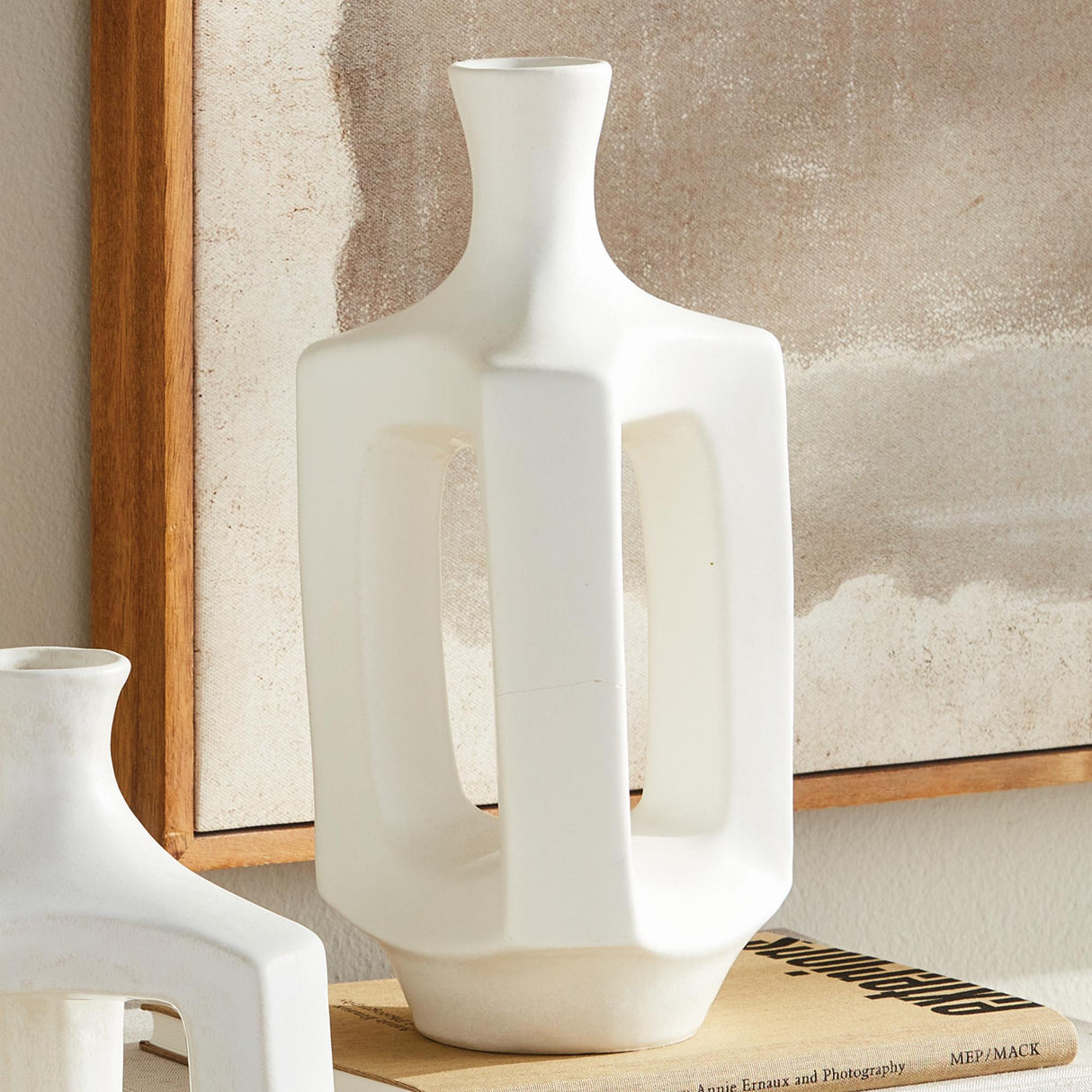 Napa White SONYA VASE MEDIUM