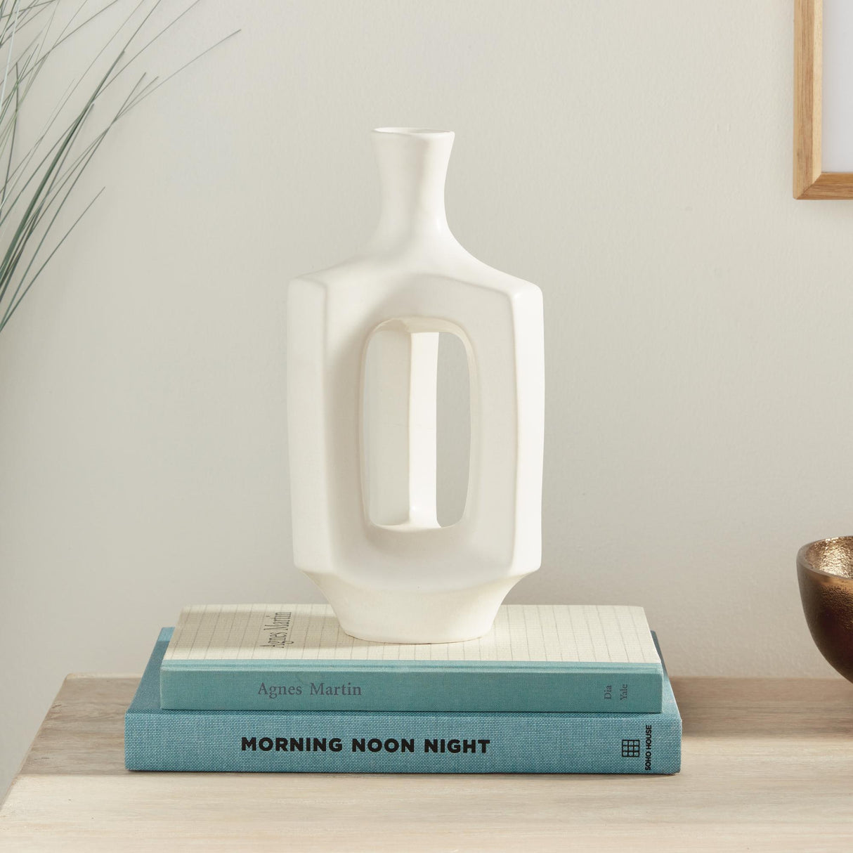 Napa White SONYA VASE MEDIUM