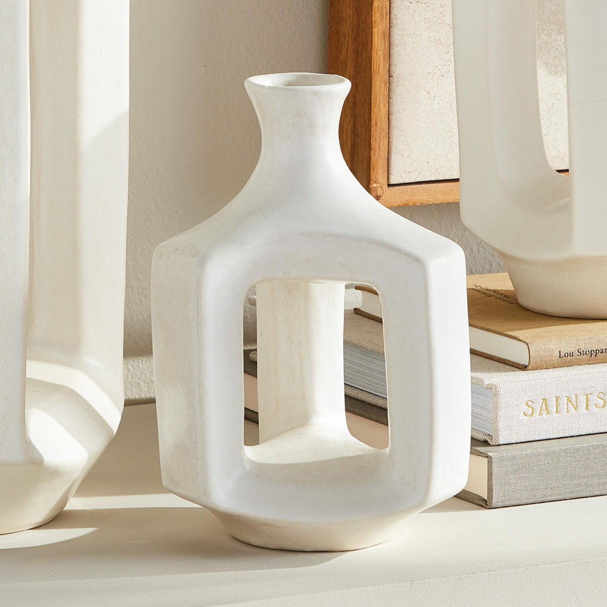 Napa White SONYA VASE SHORT