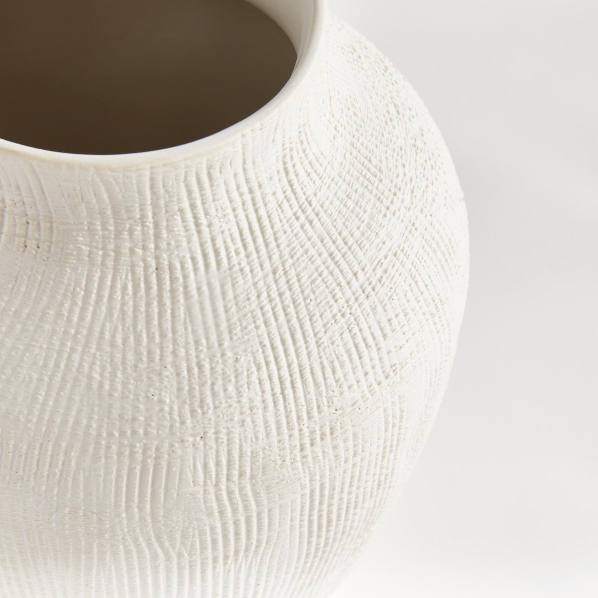 Napa Matte White BARCLAY BUTERA OJAI VASE SMALL