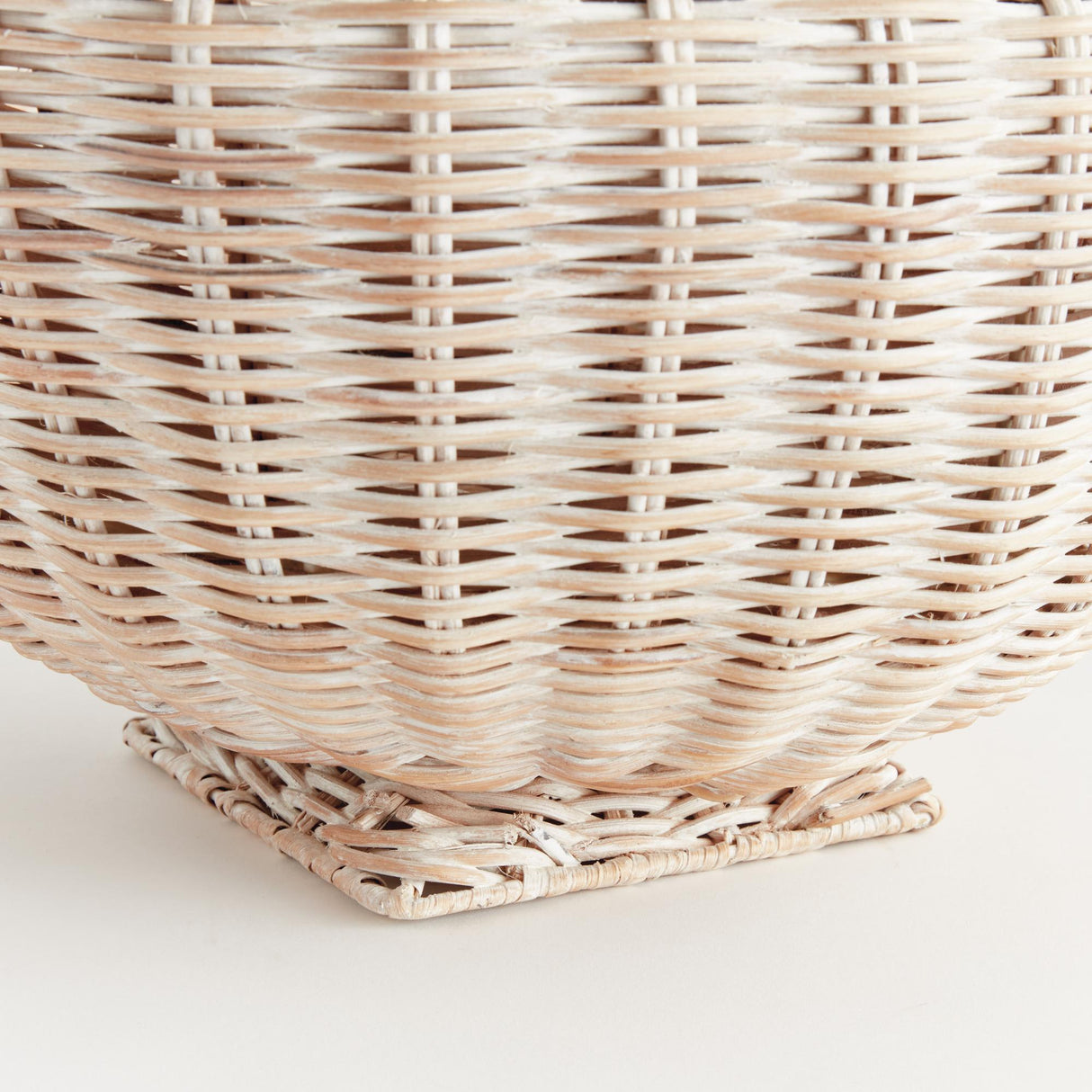 Napa Whitewash CHARLESTON RATTAN FOOTED BOWL SMALL