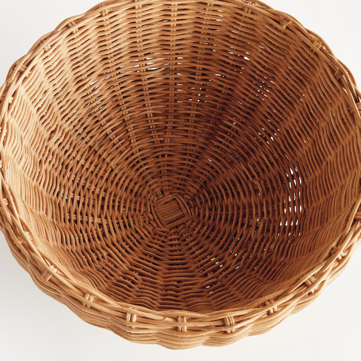 Napa Natural CHARLESTON RATTAN FOOTED BOWL SMALL
