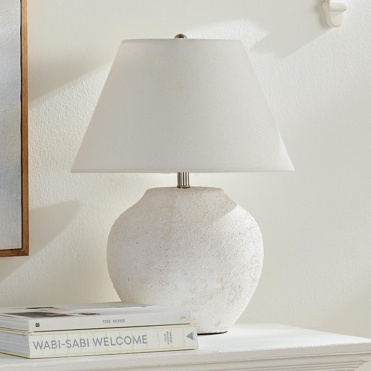 Napa White THEO LAMP