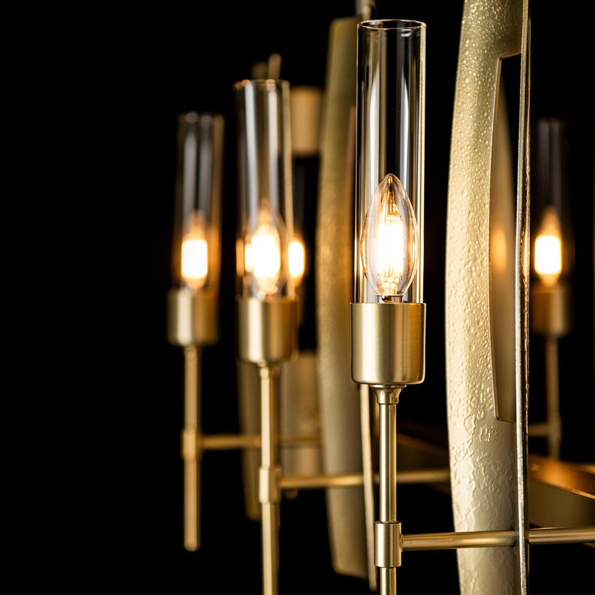 Hubbardton Forge 2024 Modern Brass Clear Glass (ZM) Multi Passage 8-Light Pendant