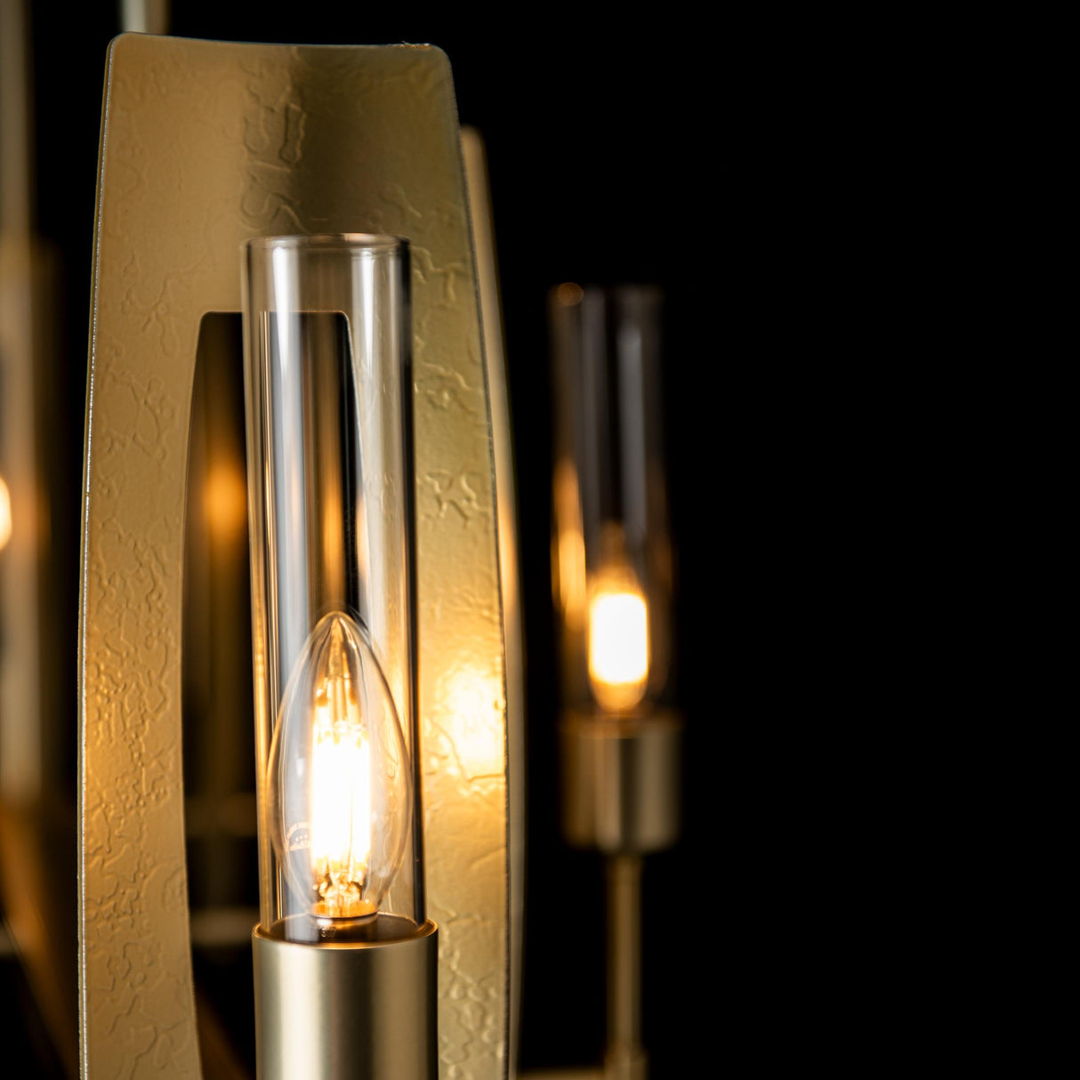 Hubbardton Forge 2024 Modern Brass Clear Glass (ZM) Multi Passage 8-Light Pendant