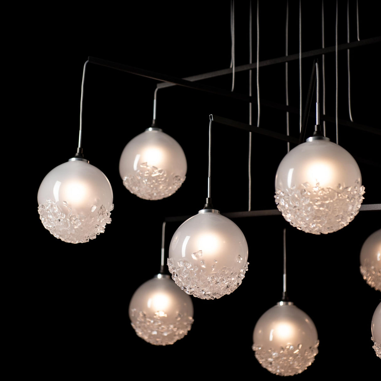 Hubbardton Forge 2025 Oil Rubbed Bronze Frosted Glass (FD) Standard Fritz Globe 10-Light Mobile Pendant