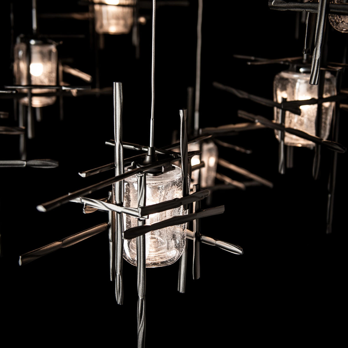 Hubbardton Forge 2025 Oil Rubbed Bronze Seeded Clear Glass (II) Standard Tura 10-Light Seeded Glass Mobile Pendant
