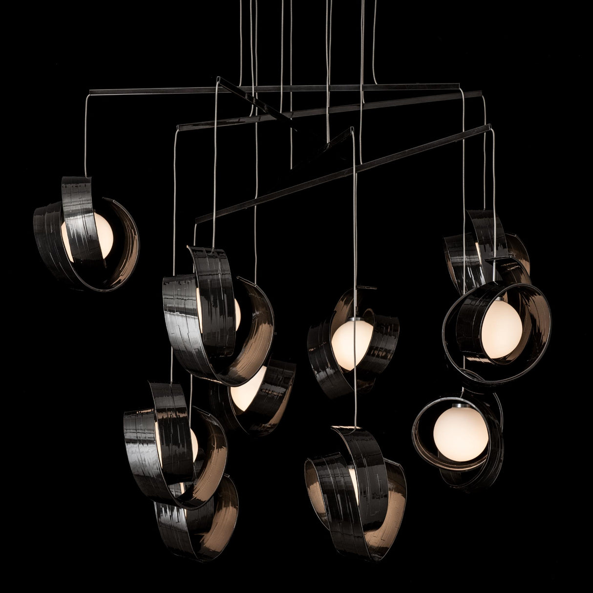 Hubbardton Forge 2025 Ink Opal Glass (GG) Standard Riza 10-Light Mobile Pendant