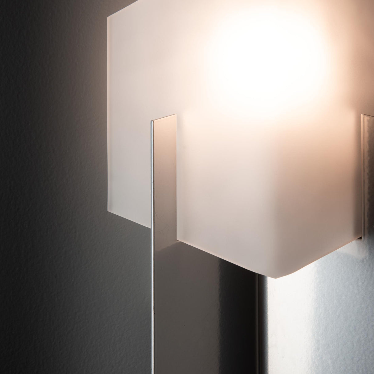 Hubbardton Forge 2025 Sterling Prisma 1-Light Bath Sconce