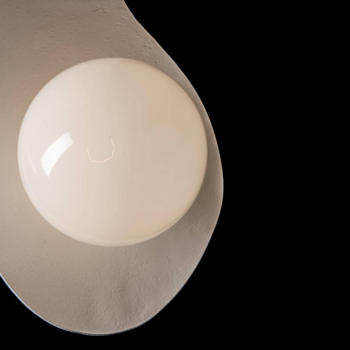 Hubbardton Forge 2023 White Yoki Table Lamp