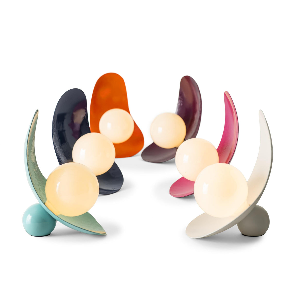 Hubbardton Forge 2023 White Yoki Table Lamp
