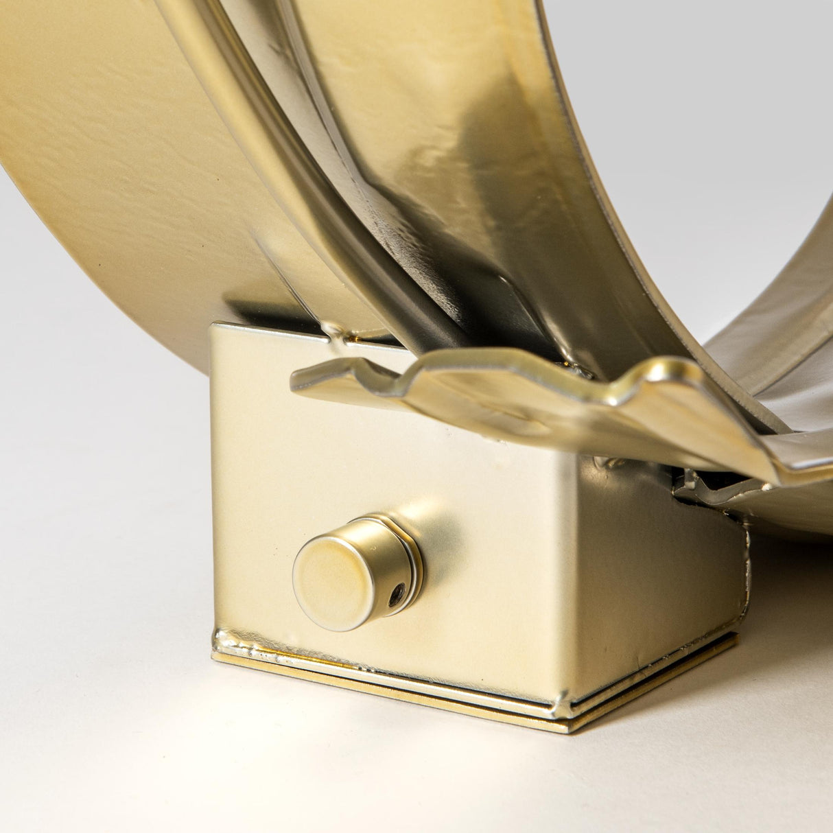 Hubbardton Forge 2023 Modern Brass Opal Glass (GG) Crest Table Lamp